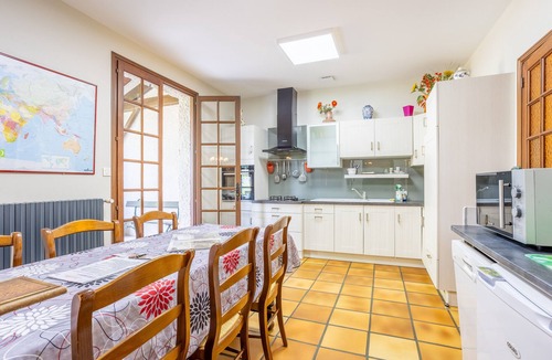 Saint-Mesmin House | House with Private Spa/Sauna, 20 Minutes from Puy du Fou (3 Bathrooms)
