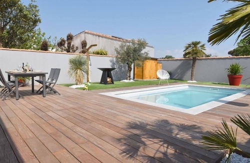 La Couarde-sur-Mer House | House with swimming pool 300 metres from the beach and center