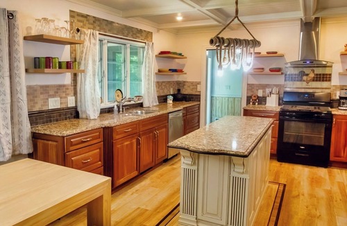 Danville House | Huge Lake House. Sleeps 8, 4 BDRM, 4.5 BTHs. Private Dock w/Canoes & Kayaks!