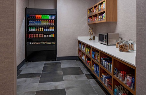 Wholesale District Hotel | Hyatt House Indianapolis Downtown