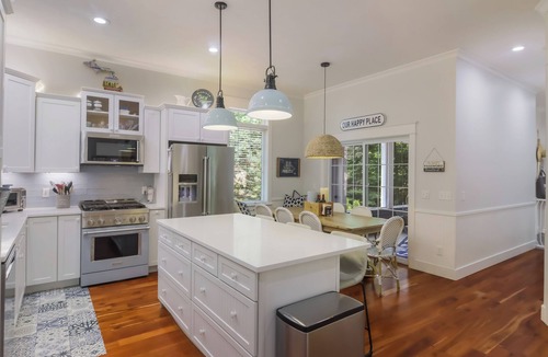 Glen Arbor House | Immaculate Home Steps to Lake MI and Glen Arbor