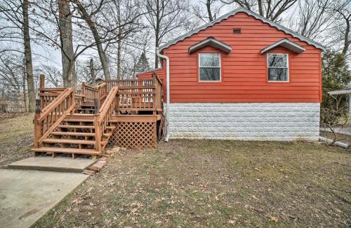 Valparaiso House | Indiana Vacation Rental Near Lake Michigan