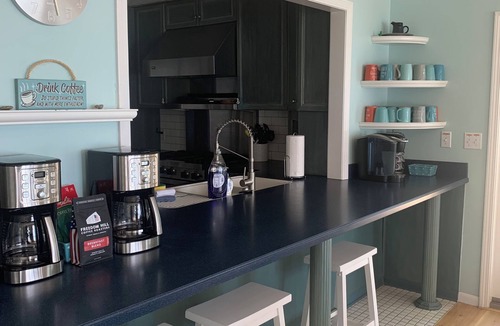 Elk Rapids House | July 24-31 2026 is open! 198’ pvt frontage🌊☀️🕶️ on Elk Lake