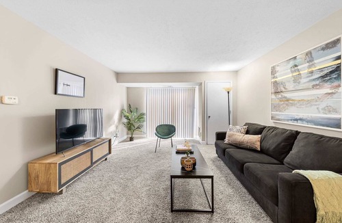 Northeast South Bend Apartment | Kasa | Family Friendly 2BD + Near Chocolate Factory | South Bend