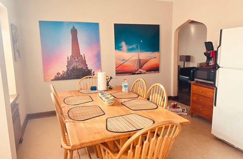 West Allis Apartment | Kegel`s Inn - 2 Bedroom - Classic Apartment #5