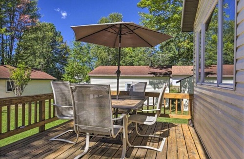 Phillips Cabin | Kick Back Kabin, Phillips Cozy Four-Season Cabin