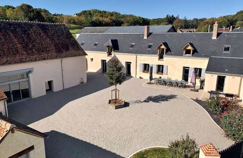 Territoires Vendomois House | LA CHAMBRISIENNE: Country houses with year-round heated pool.
