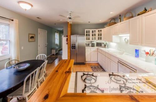 Harbert House | La Colita