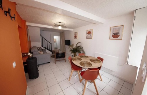 La Foret-Auvray House | La Foresienne