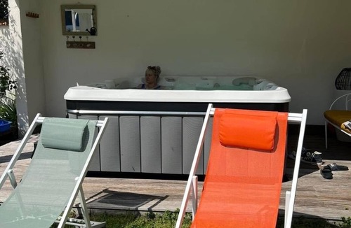 Sallertaine House | La maison de Gaia-spa-swimming pool-quiet between sea and marshes, charm-comfort