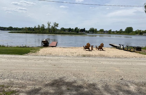 Smyrna Cottage | Lake Cottage