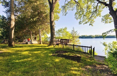 Grayslake House | Lake-house, pet friendly, renewable energy, plenty of space for big groups!