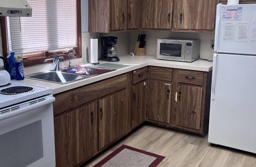 Angola Cottage | Lake James Red Sands Beach Lake Front Cottage - Family Friendly!