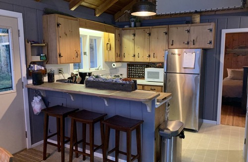 Lake Leelanau House | Lake MI Private Beach; fireplace, Sunsets. Close to Fishtown & Sleeping Bear