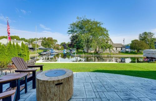 Syracuse House | Lake Wawasee Family Getaway in Syracuse!