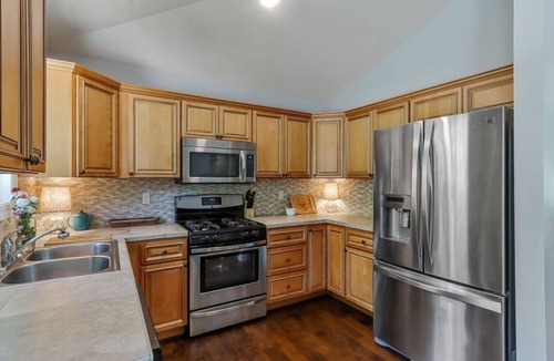 Como House | Lakebreeze Hideaway - Lake view of Lake Como in LG