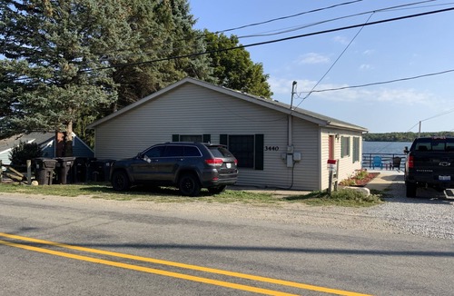 Manitou Beach Cottage | Lakefront Family Retreat-Great set up for multi generational families