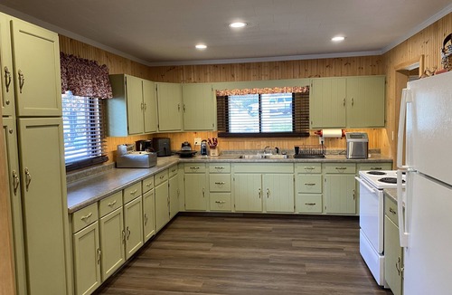 Crandon Cabin | Lakefront Cabin on a Private Lake - only a 0.5 mile from the snowmobile trials!