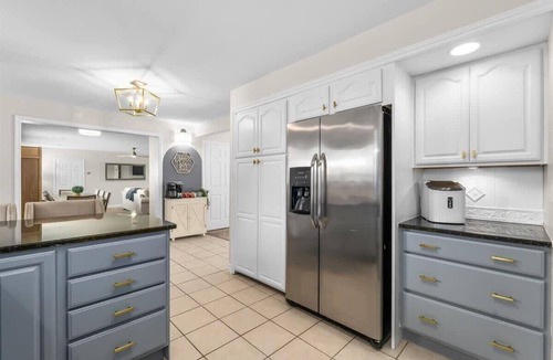 Argentine House | Lakefront Coastal Cove Retreat in Linden!