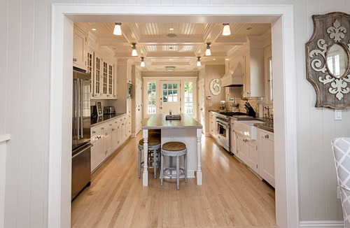 Grand Beach House | Lakefront Gem with amazing patio views, bunk room, private heated pool, gameroom