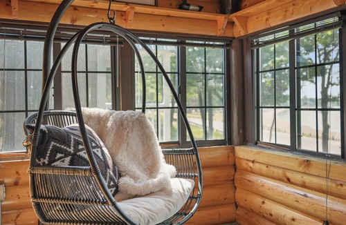 Lake City Cabin | Lakefront Log Cabin-Stunning Lake Views, Kayaks, Steps to Beach & dt Lake City!