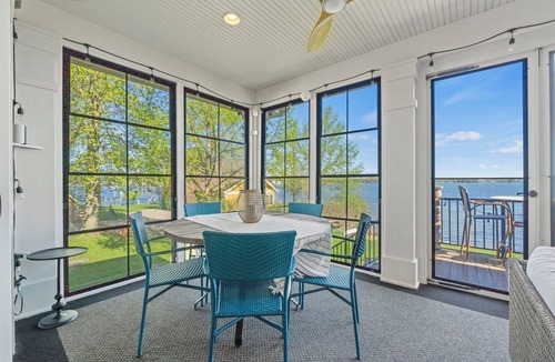 Fremont House | Lakefront Luxury Retreat, Private Dock + All-Season Patio, Fire Pit, Sleeps 12+