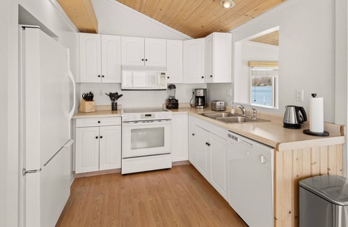 Niles Cottage | Lakefront Oasis with private beach and dock in Southwest Michigan!