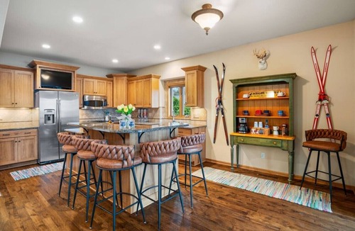 Maplewood House | Lakefront Retreat on Okauchee | Theater, Hot Tub, Bunk Room + 50’ Frontage