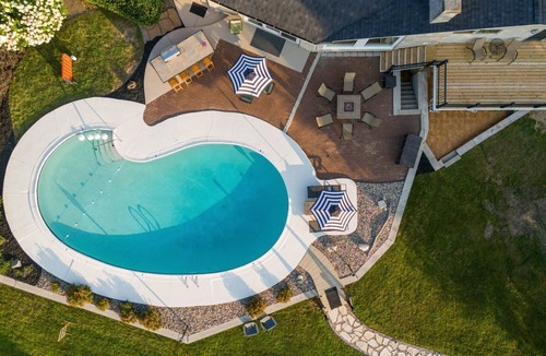 Battle Creek House | Lakehouse - Heated Pool, Hot Tub, Kayaks, Games, Fire Pit