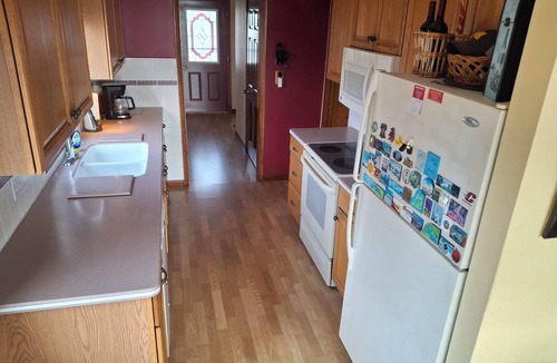 Trufant House | Lakehouse on Muskellunge Lake with PANORAMIC and STUNNING views.