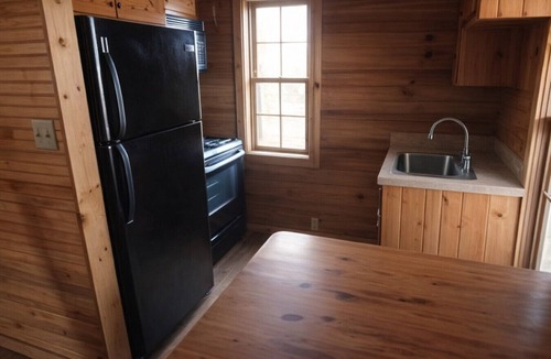 Bellmore Cabin | Lakeview Cabin | Dock, Fire Pit, Screened Porch & Fiber Internet