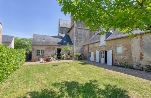 Montigne-les-Rairies House | Le Castel - Maison familiale de charme du XVème siècle. Grand jardin