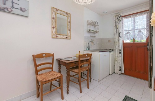 Saint-Lyphard Bed & Breakfast | "Le Pavillon De La Brière" Guest Rooms – Wifi, Parking, Garden