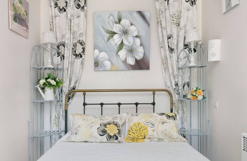 Saint-Lyphard Bed & Breakfast | "Le Pavillon De La Brière" Guest Rooms – Wifi, Parking, Garden