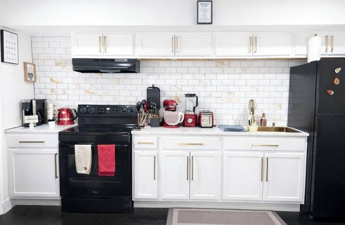 Niles Apartment | Le petit Nid: Bright Executive Stay, Fully Furnished, Comfort from Day One.