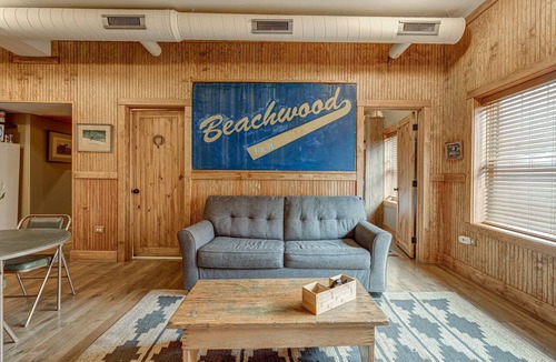 Wicker Park Apartment | Live Like a Local at the Beachwood Inn! Private Balcony Overlooking One of Chicago's Best New Restaurants by AllSet Turnover