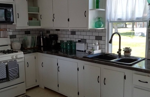 Rapid River House | LOCATED IN NAHMA! Fishing, Camping, Hunting, Off Roading, Site Seeing, & More!