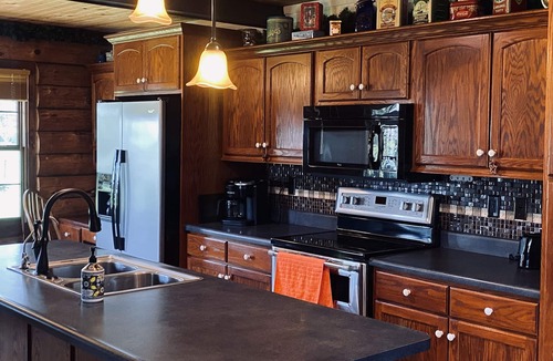 Shipshewana House | Log Cabin Haus in Amish Country Shipshewana, Indiana