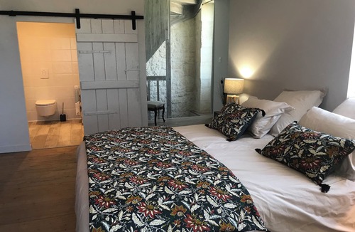 Bessines Bed & Breakfast | Logis de Pierre Levée - Bed and breakfast 5 minutes from Niort (79)