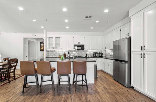 Loma Linda House | Loma Vista Retreat on Lugo Dr｜Cozy 5B｜Garage Access｜Pet Okay｜Instant Tour #42021