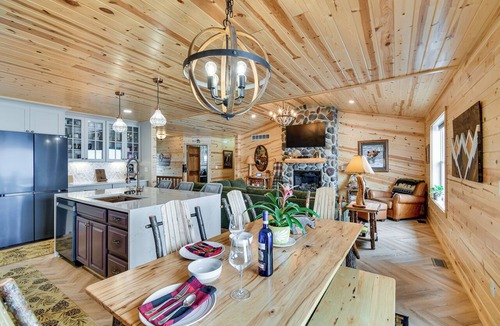Houghton Lake House | Luxe Hideaway on Houghton Lake: Families Welcome!