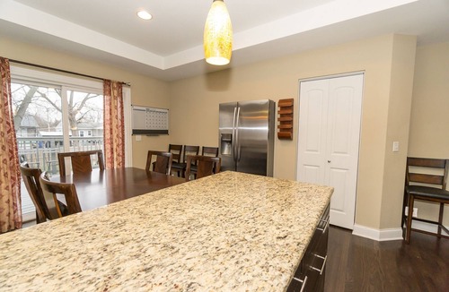 Bensenville House | Luxury 4BR, 3BA, Game Rm Near O’Hare & Down Town Free Parking