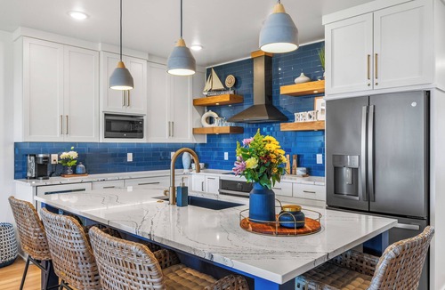 Sister Bay Condo | Luxury Condo with Awesome View of Sister Bay
