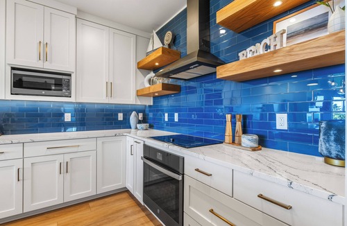 Sister Bay Condo | Luxury Condo with Awesome View of Sister Bay