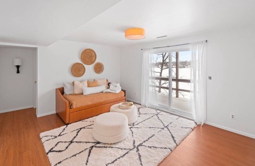 Wonder Lake House | Luxury Lakefront Escape - 25 mins from Lake Geneva w/Boat Rental