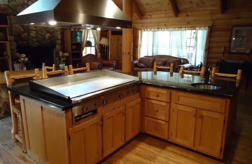 Shoals Cabin | Luxury Log Lodge ~ French Lick- 5 Plus Bedrooms ~ 3 Fire Places