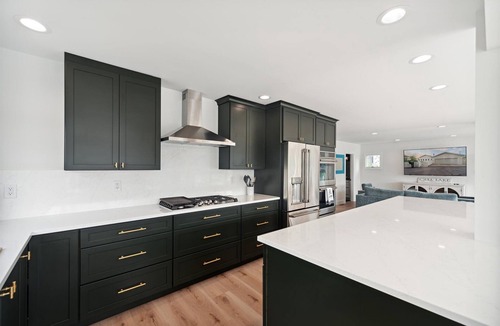 South Gull Lake House | Luxury Retreat on Gull Lake – Perfect for Your Next Getaway!