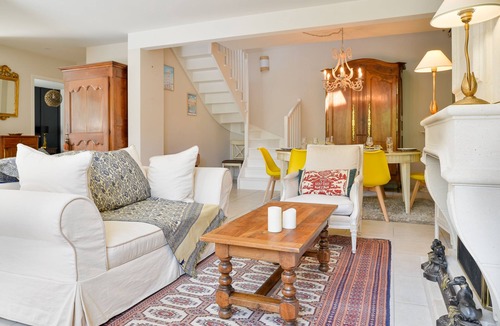 Schuman House | Magnolia - Maison de charme avec jardin et stationnement privé