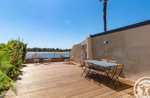 Ingrandes House | Maison Authentique sur 3 Niveaux avec Terrasse et Vue Loire - FR-1-622-38