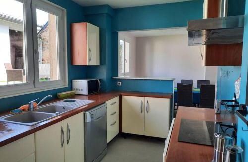 Connerre House | Maison centre Connerré - Proche 24h - 11 pers - 4 chambres
